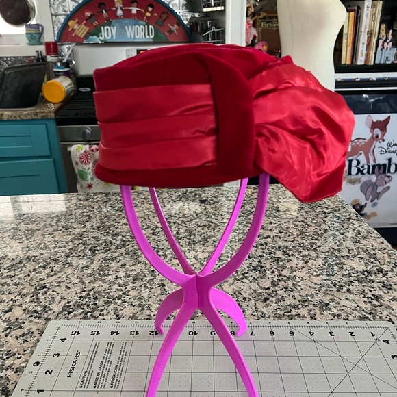 Accessories - Vintage red velvet and satin pillbox hat